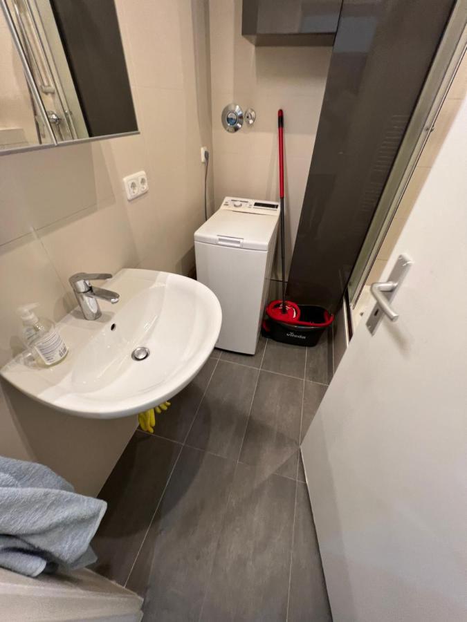 Apartment Fuer Familien, Freunde Oder Groessere Gruppen Bis Zu 8 Personen In Der Naehe Des Berliner Hauptbahnhofs Extérieur photo